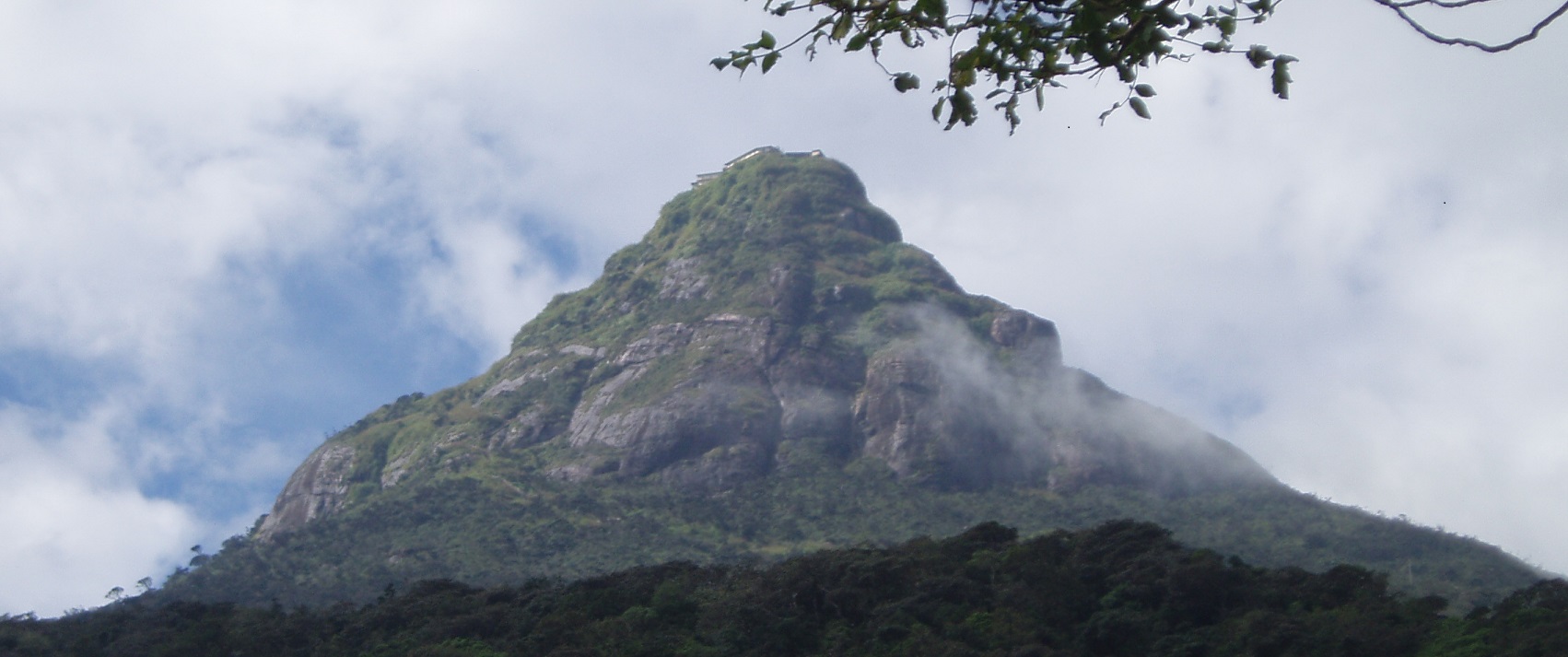 Sri Pada (Adam's Peak) | SoulTrek Sri Lanka
